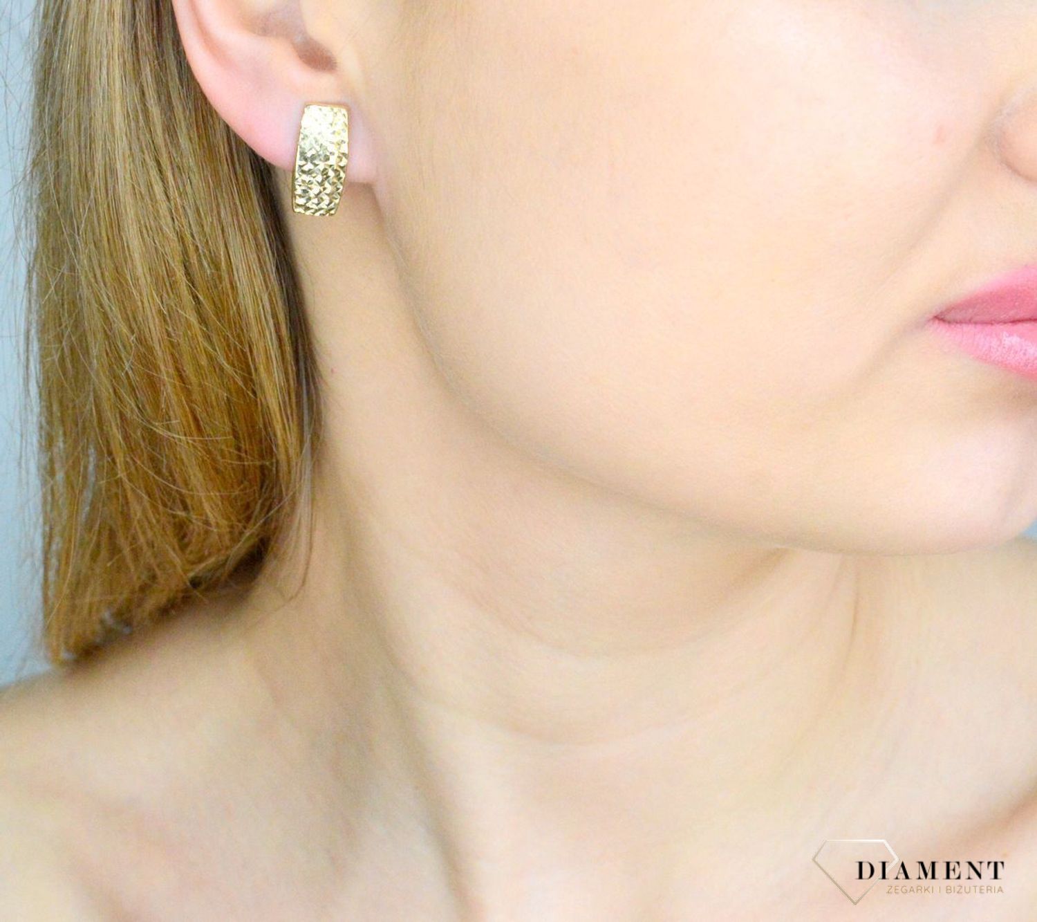 Złote kolczyki damskie 585 klasyczne angielskie diamentowane.jpg